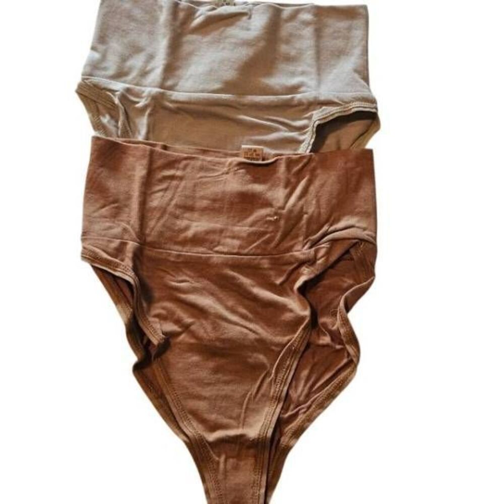 2 PAIR SKIMS HI‎ CUT PANTY NWT